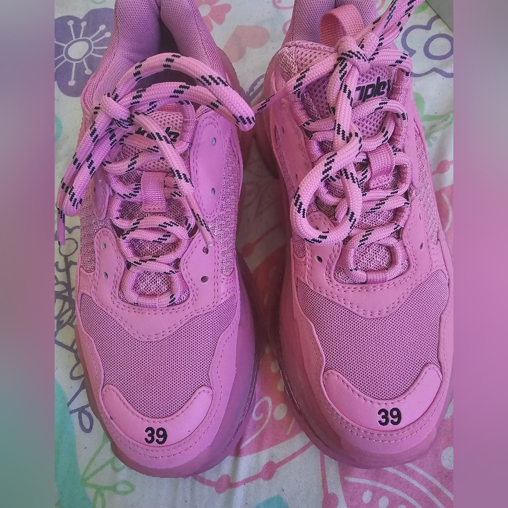 BALENCIAGA - AUTHENTIC WOMEN'S TRIPLE S CLEAR SOLE SNEAKERS IN PINK size US 9
